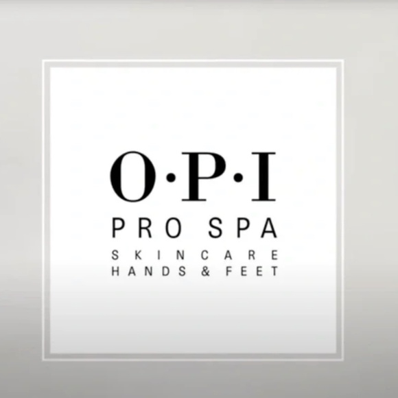 OPI Pro Spa Skincare Set: Protective Hand Serum 225 ml + 2 Adv. Softening gloves - Picture 9 of 16